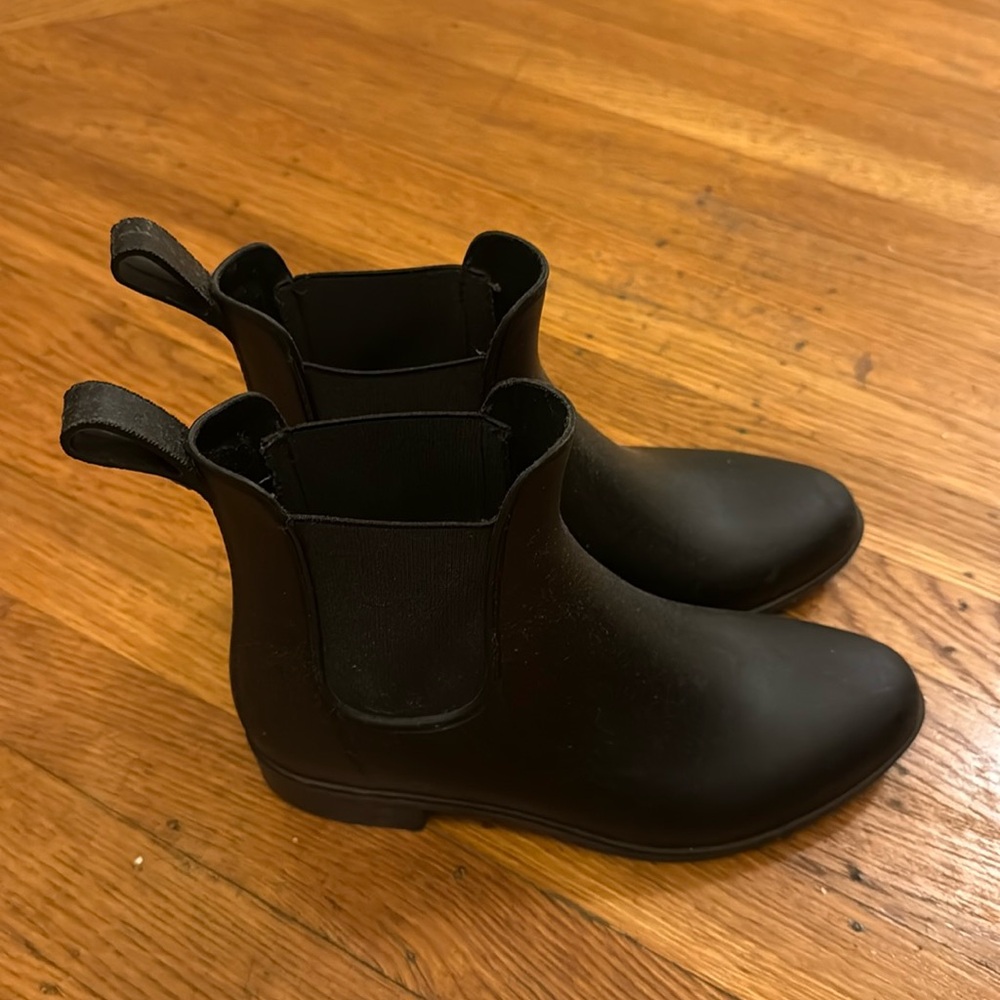 Women’s Chelsea Rainboots — Black